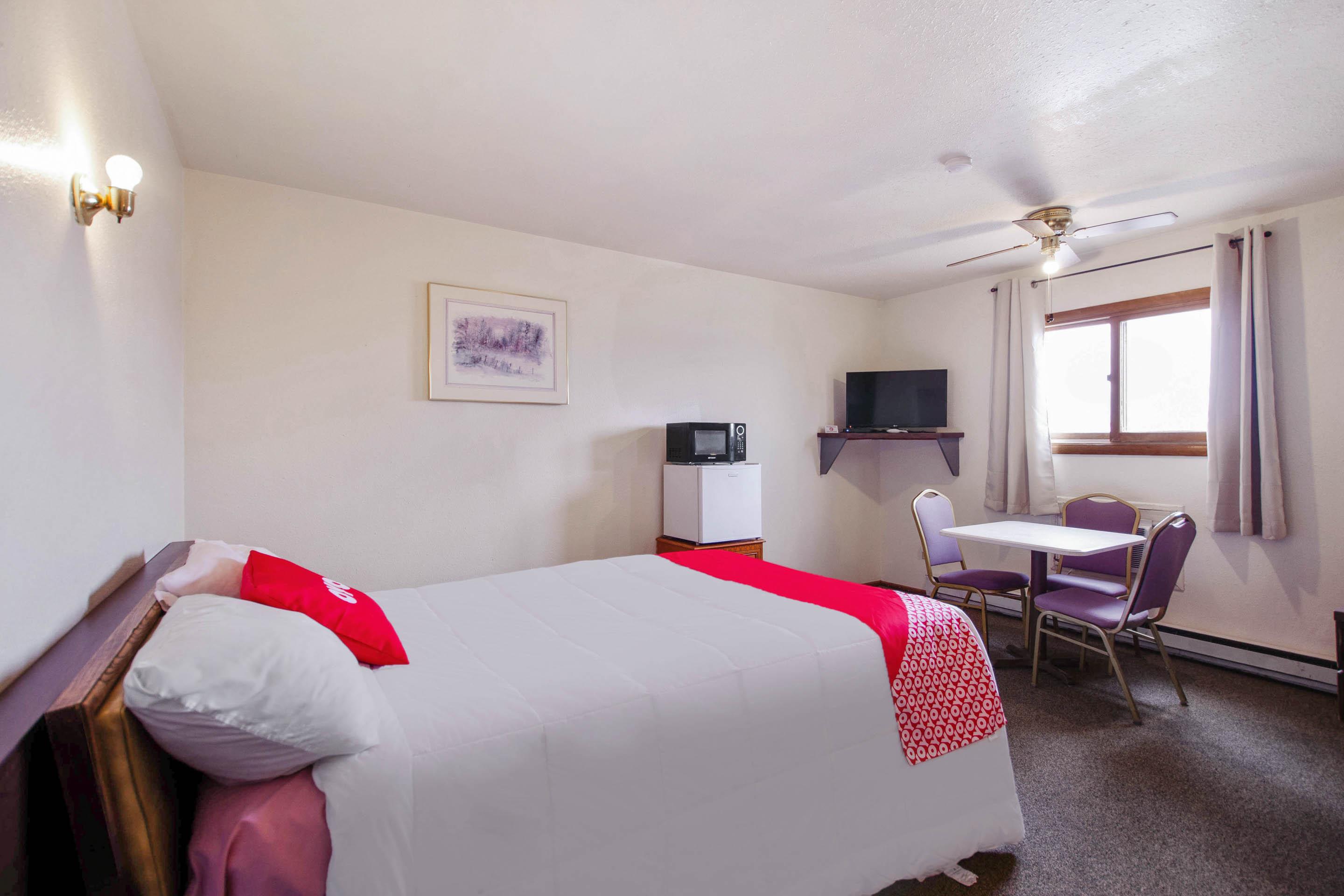 Oyo Hotel Cheyenne Wells - Us 40 Exterior photo