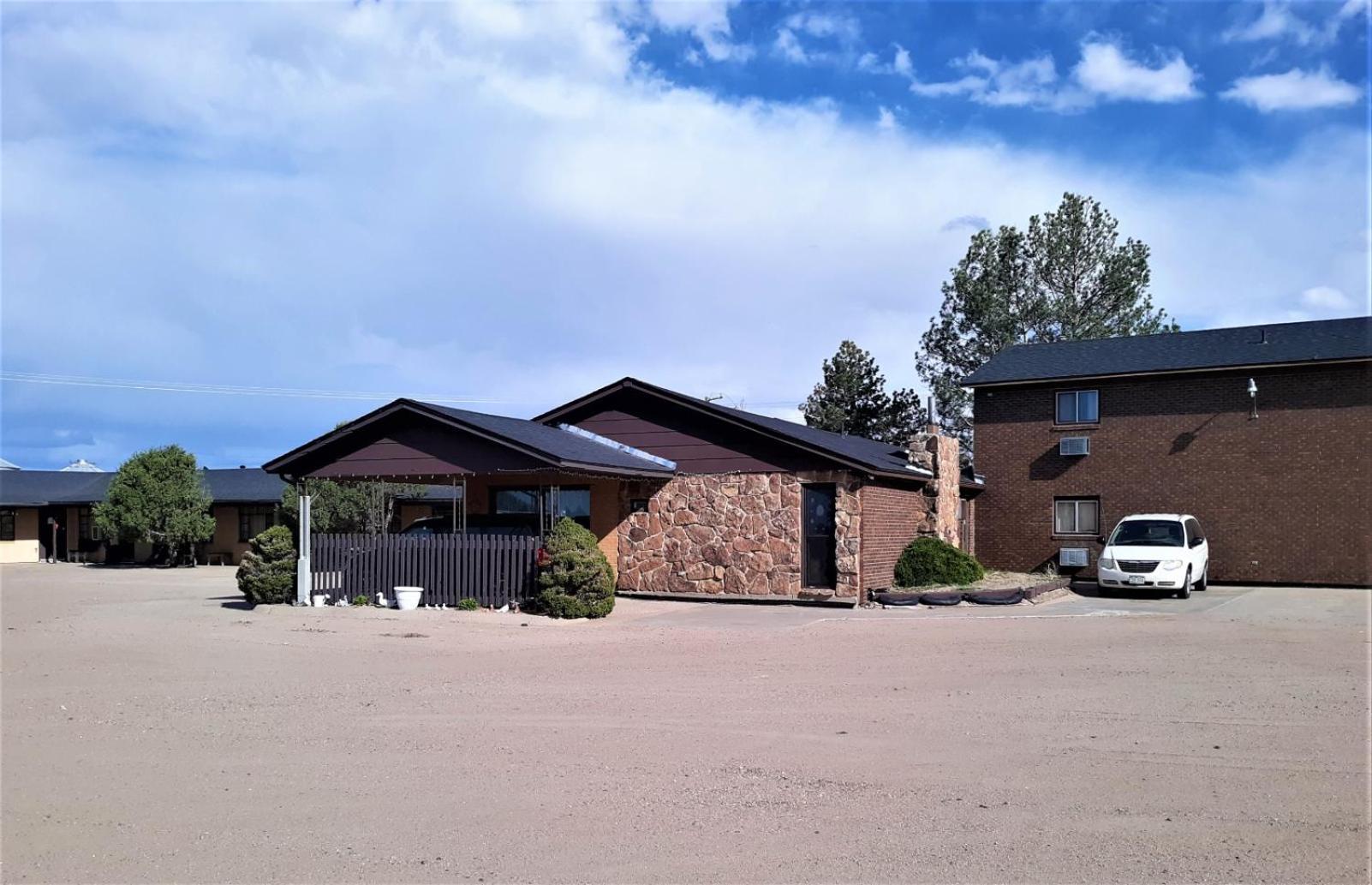 Oyo Hotel Cheyenne Wells - Us 40 Exterior photo